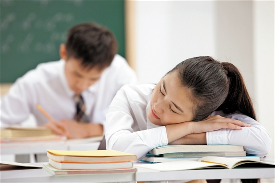 教育部明确中小学生睡眠时间要达标 你的孩子
