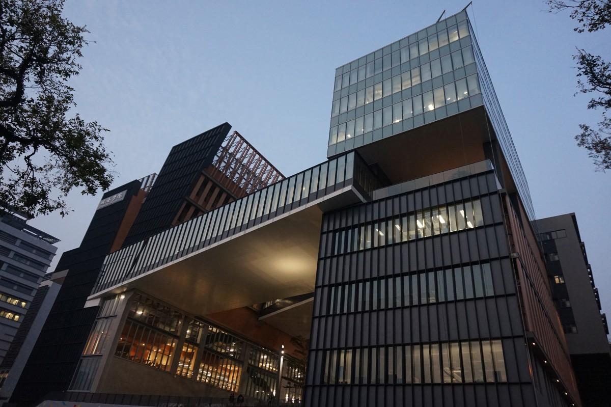 Campus_Evening_AP013_DSC00800s.jpg