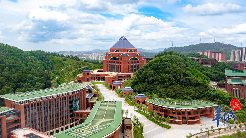 中山大学深圳校区 羊城晚报记者 梁喻 摄.jpg