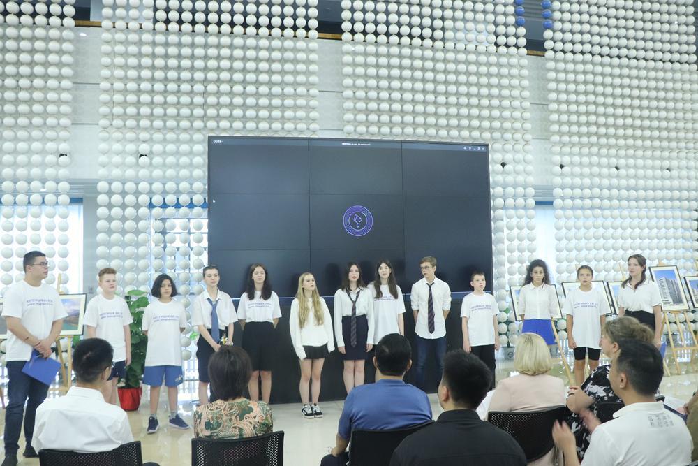 讲好中国故事传承中俄友谊广财迎来俄罗斯中学代表团