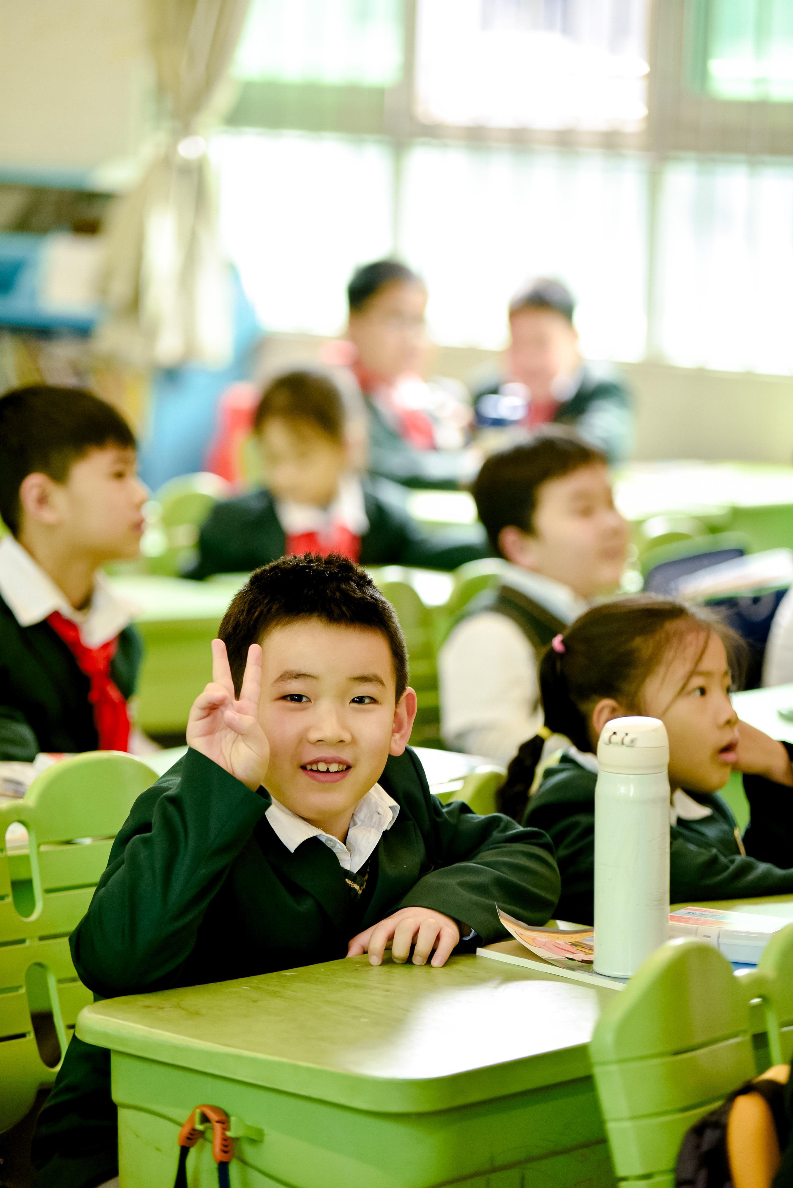 凤凰联盟注册广州天河龙口西小学五大校区庆开学｜开学首日(图5)