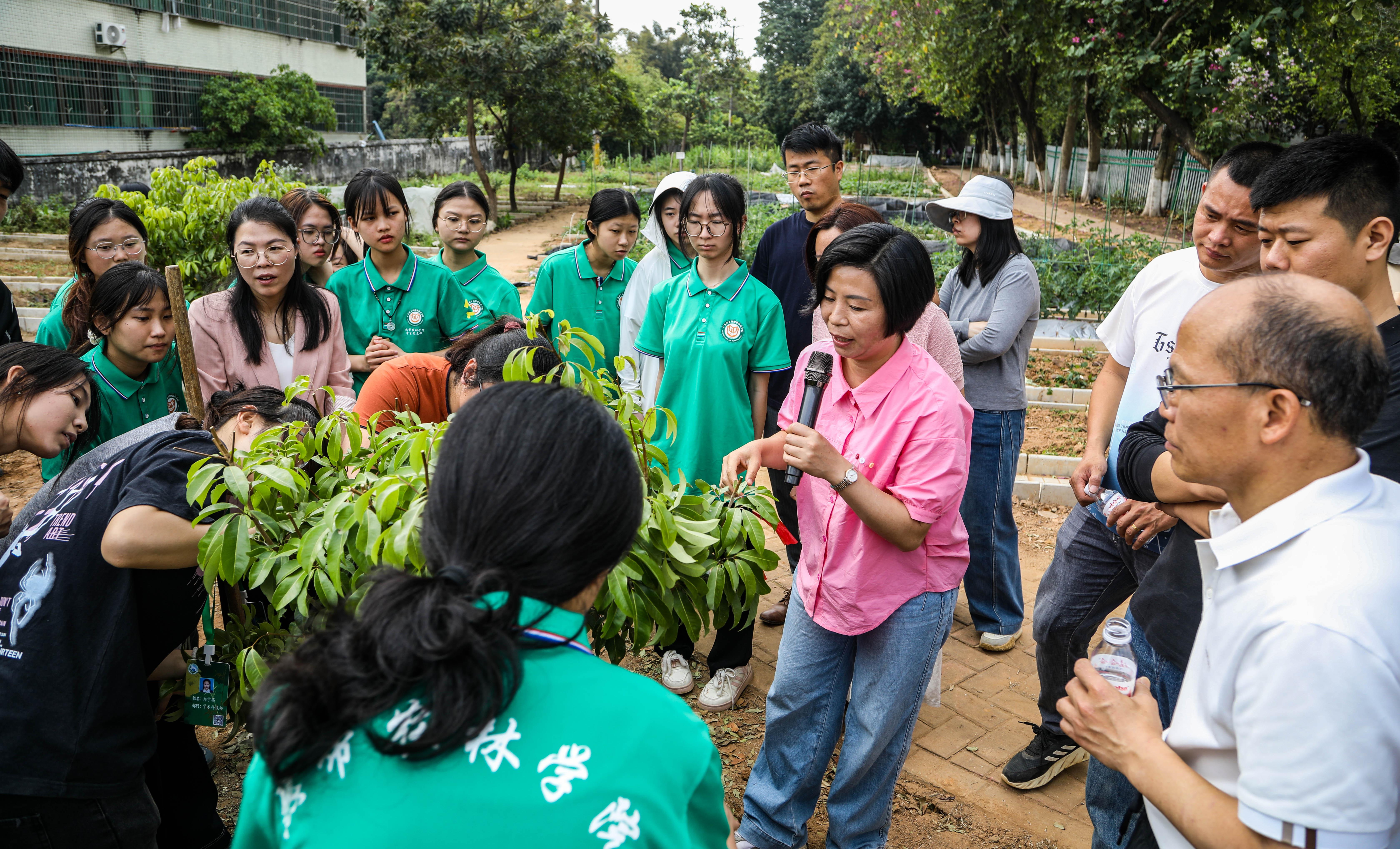 “羊城工匠”走进广东农工商职院校企共植“仙进奉”(图2)